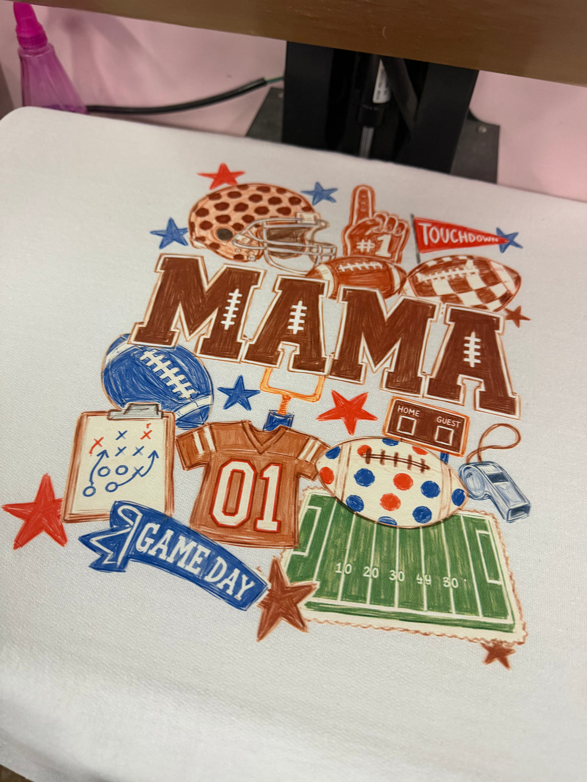 FOOTBALL MAMA